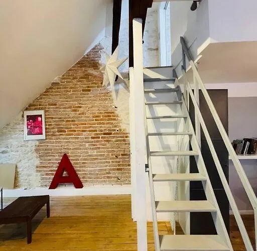 T3 Standing Center Station And Shops 图尔