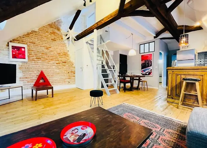 T3 Standing Center Station And Shops * Tours